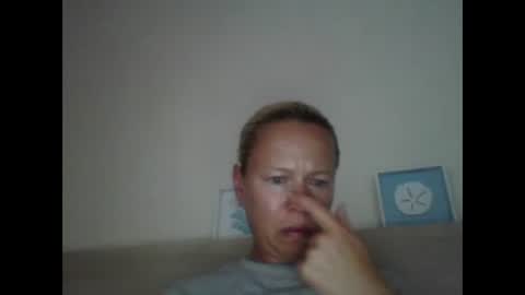 Snapshot of naughtyjennyblondeuk chatting on 05/22/26, 06:57 naughtyjennyblondeuk online show from 05/22/26, 06:57