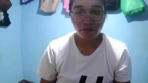 naughtykate69495126 online show from 04/21/26, 08:09