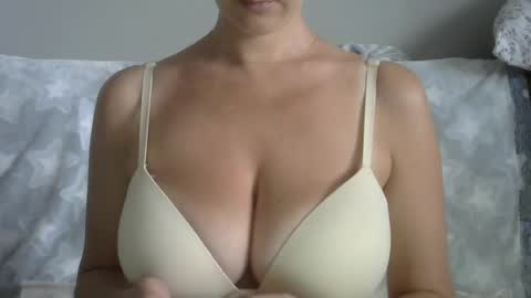 Snapshot of naughtykitten94 chatting on 07/07/26, 06:47 Chris online show from 07/07/26, 06:47