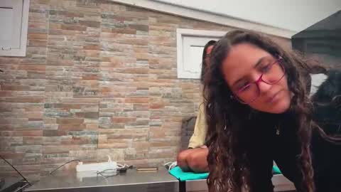 ANDREA STEPH  MIKE online show from 12/22/25, 10:56