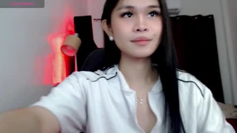 your girlfriend mira online show from 09/20/25, 11:33