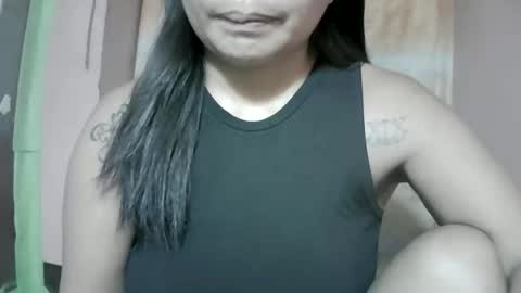 naughtymom_33 online show from 11/08/25, 11:58