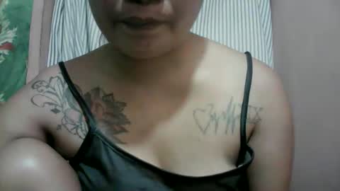 naughtymom_33 online show from 04/14/26, 08:20