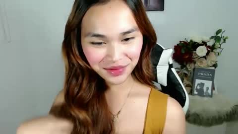 Snapshot of naughtymuse_ chatting on 02/16/26, 07:26 ELISE online show from 02/16/26, 07:26