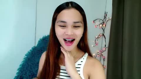 Snapshot of naughtymuse_ chatting on 02/16/26, 08:27 ELISE online show from 02/16/26, 08:27