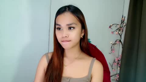 Snapshot of naughtymuse_ chatting on 02/25/26, 08:18 ELISE online show from 02/25/26, 08:18