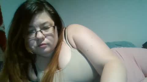 Snapshot of naughtynatalie1988x chatting on 09/23/25, 03:04 Natalie online show from 09/23/25, 03:04