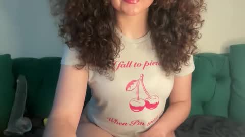 Snapshot of naughtynymph89 chatting on 03/02/26, 12:02 Nadia online show from 03/02/26, 12:02