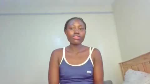 naughtyqueen12 online show from 12/19/25, 09:16