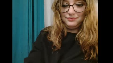 Ella - Naughty Rapunzel online show from 03/21/26, 11:08