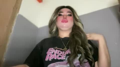 Rose Wilson online show from 11/19/25, 04:40