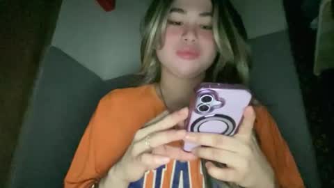Snapshot of naughtyrosecum chatting on 05/10/26, 03:06 Rose Wilson online show from 05/10/26, 03:06
