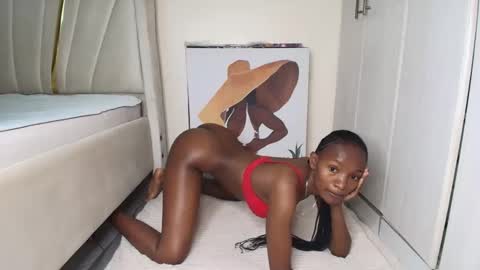 Snapshot of naughtyruby12 chatting on 05/17/26, 10:11 shyreen online show from 05/17/26, 10:11