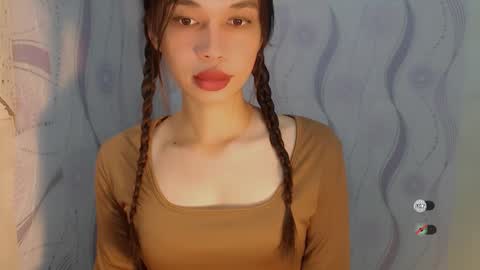 Snapshot of naughtysunshinepinay chatting on 05/03/26, 11:00 Celine online show from 05/03/26, 11:00