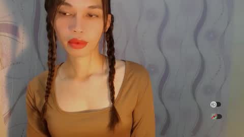 Snapshot of naughtysunshinepinay chatting on 05/13/26, 01:36 Celine online show from 05/13/26, 01:36