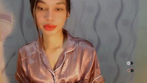 Snapshot of naughtysunshinepinay chatting on 05/16/26, 03:14 Celine online show from 05/16/26, 03:14