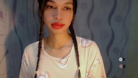 Snapshot of naughtysunshinepinay chatting on 05/23/26, 05:56 Celine online show from 05/23/26, 05:56