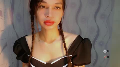 Snapshot of naughtysunshinepinay chatting on 05/23/26, 08:13 Celine online show from 05/23/26, 08:13