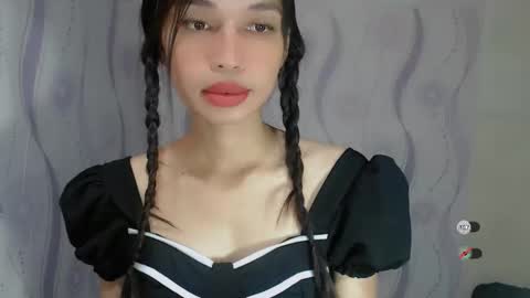 Snapshot of naughtysunshinepinay chatting on 05/31/26, 01:36 Celine online show from 05/31/26, 01:36