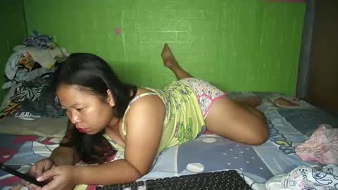 Snapshot of naughtyvina4u chatting on 03/04/25, 04:52 VI NA online show from 03/04/25, 04:52