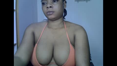 Snapshot of naughtyxcuntx chatting on 06/17/26, 06:27 naughtyxcuntx online show from 06/17/26, 06:27