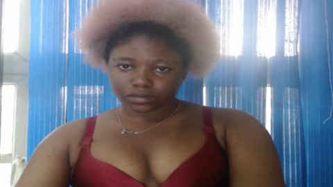 Snapshot of naughtyxpussyx chatting on 09/28/25, 09:03 naughtyxpussyx online show from 09/28/25, 09:03