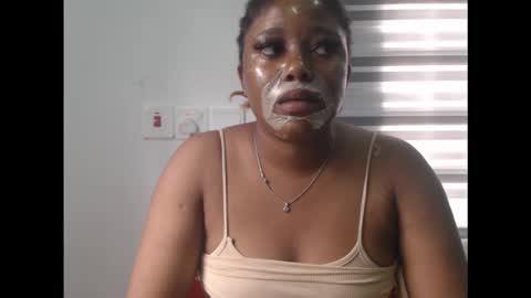 Snapshot of naughtyxpussyx chatting on 10/14/25, 09:21 naughtyxpussyx online show from 10/14/25, 09:21