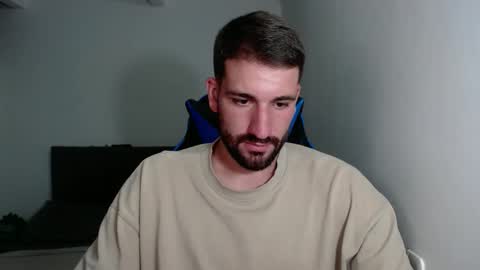 Snapshot of naugthy18boy chatting on 12/10/24, 07:32 Nico online show from 12/10/24, 07:32