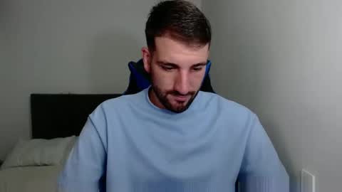 Snapshot of naugthy18boy chatting on 12/26/24, 08:21 Nico online show from 12/26/24, 08:21