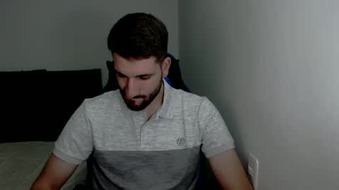 Snapshot of naugthy18boy chatting on 02/11/25, 12:58 Nico online show from 02/11/25, 12:58