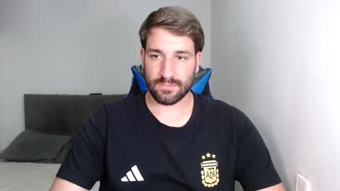 Snapshot of naugthy18boy chatting on 09/15/25, 07:58 Nico online show from 09/15/25, 07:58