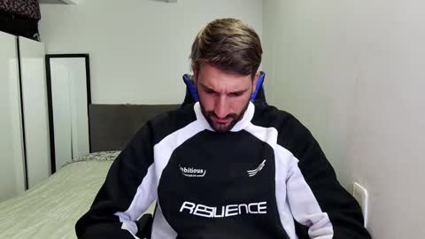 Snapshot of naugthy18boy chatting on 02/02/26, 07:56 Nico online show from 02/02/26, 07:56