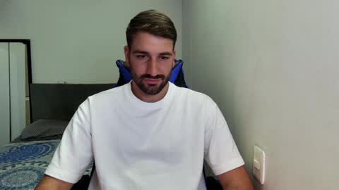 Nico online show from 04/06/26, 07:37