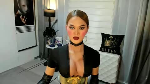 MISS IVANA online show from 01/19/25, 05:26