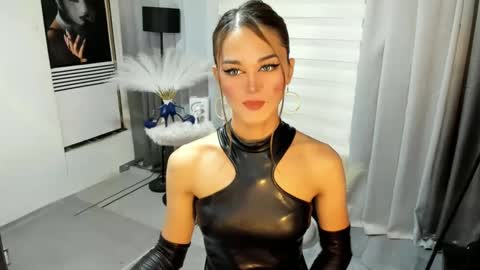 MISS IVANA online show from 02/21/25, 02:17