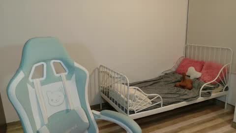 sabrina online show from 04/17/26, 10:29