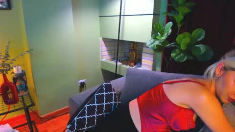 Mila aka Dominika - Nov 20 Birthday show  Onlyfans Naugthymila online show from 04/21/26, 02:51
