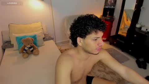 Snapshot of naxttan chatting on 09/26/25, 12:09 Natan online show from 09/26/25, 12:09