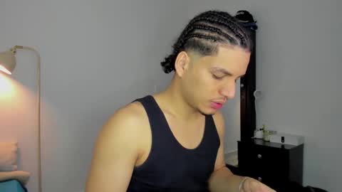 Snapshot of naxttan chatting on 10/04/25, 04:43 Natan online show from 10/04/25, 04:43