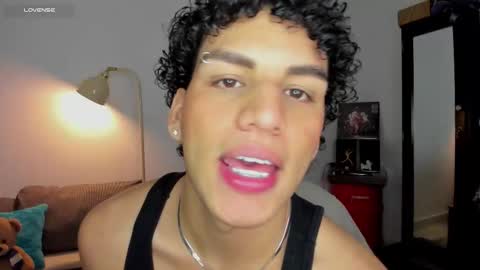 Snapshot of naxttan chatting on 10/12/25, 12:42 Natan online show from 10/12/25, 12:42