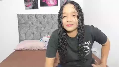 nay_and_aleja online show from 02/05/26, 03:33