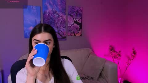 Naya online show from 01/16/26, 10:19