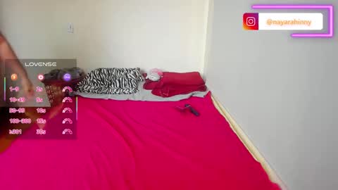 nayara_hinny online show from 04/22/26, 06:53