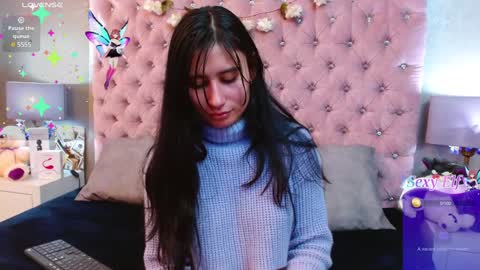 Naye  online show from 01/25/25, 03:51