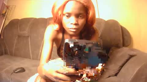 nayela_ online show from 04/03/26, 10:57