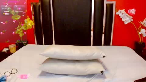 Lady Nayla online show from 02/01/25, 11:27