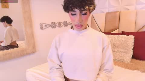 Nayla  online show from 01/11/26, 01:38