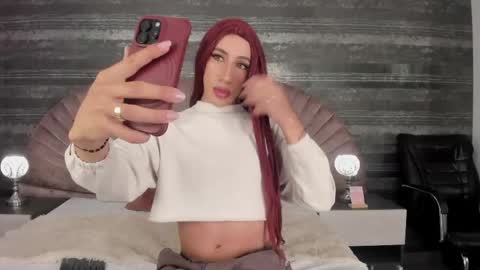 Snapshot of nayla_monroee chatting on 06/02/26, 12:29 Nayla online show from 06/02/26, 12:29