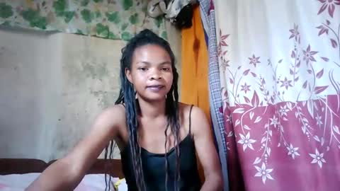 Nayla online show from 06/04/26, 06:52