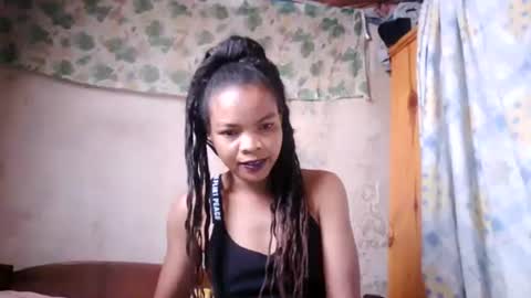Nayla online show from 06/10/26, 08:46